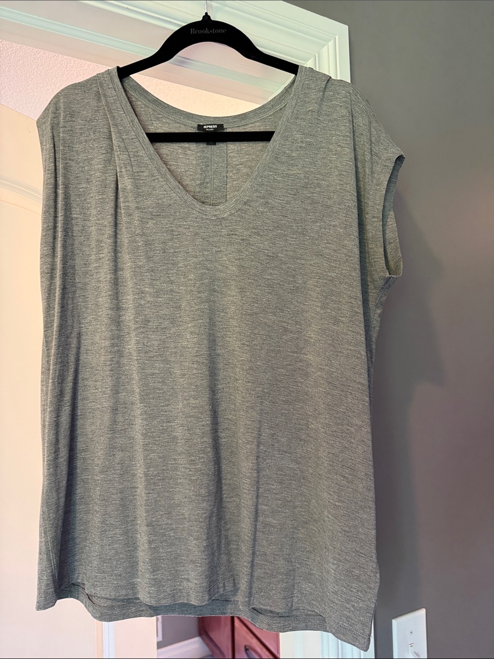 Express Gray V-Neck Tank Top